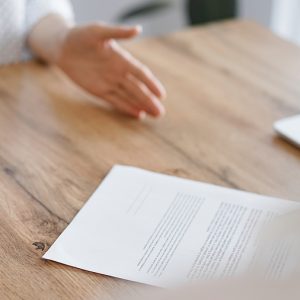 Should I Use an Online Will Kit or Hire a Lawyer