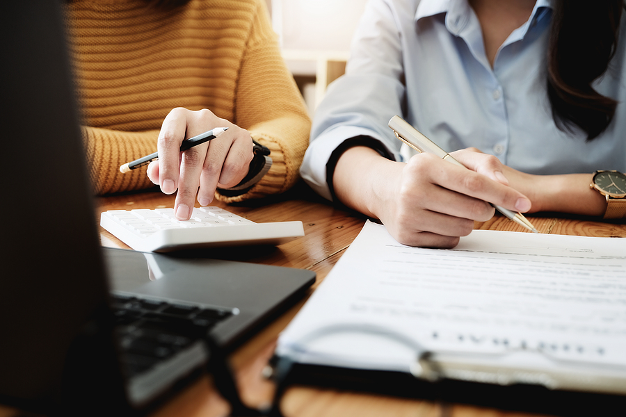 What Happens to Jointly Owned Property When One Owner Dies?