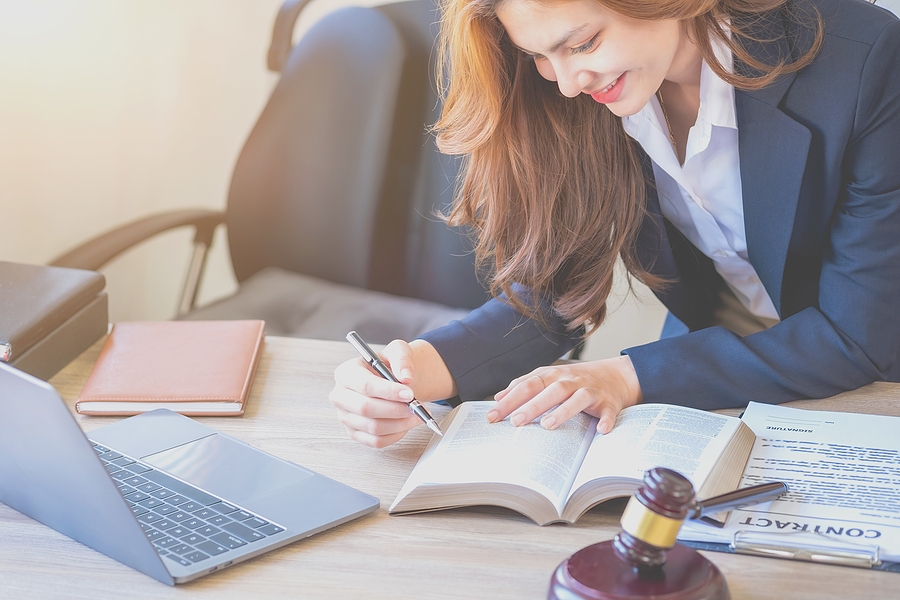 What’s the Difference Between a California Business License and a Seller’s Permit?